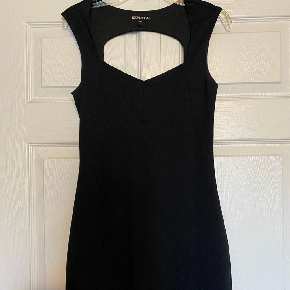 Black express dress keyhole back